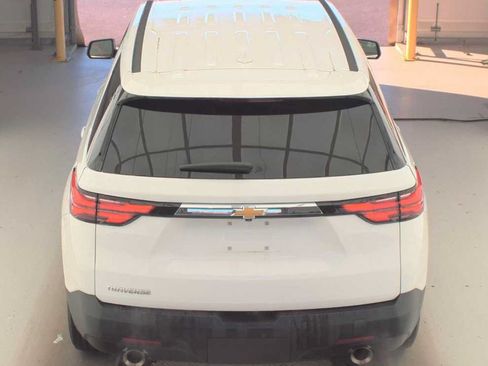 Used 2023 Chevrolet Traverse LS FWD image 6