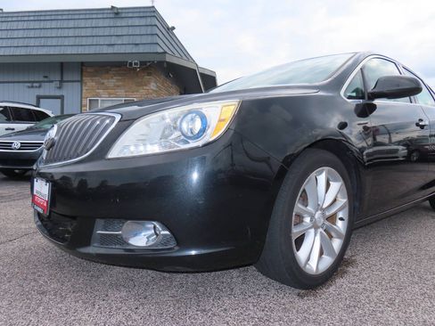 Used 2013 Buick Verano FWD image 31
