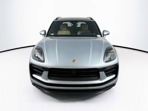 New 2026 Porsche Macan AWD/4WD image 6