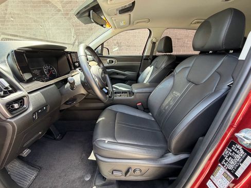 Used 2022 Kia Sorento S AWD/4WD image 11