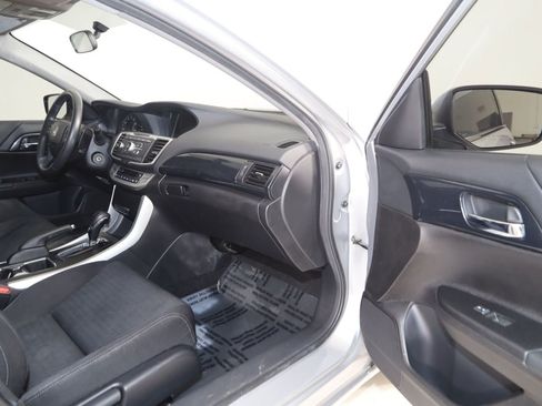 Used 2013 Honda Accord Sport image 37