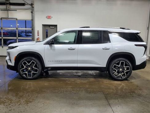 New 2026 Chevrolet Traverse High Country w/ LPO, Floor Liner Package AWD/4WD image 7