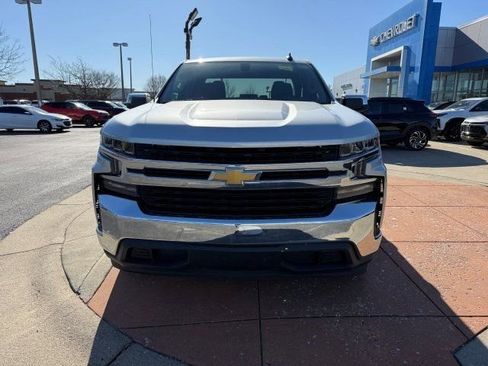 Used 2020 Chevrolet Silverado 1500 LT image 2