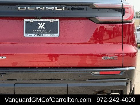 New 2026 GMC Acadia Denali Ultimate w/ LPO, Floor Liner Package AWD/4WD image 5