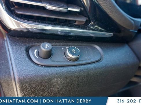 Used 2024 Buick Envista Sport Touring w/ Convenience I Package FWD image 17