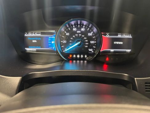 Used 2017 Ford Explorer XLT w/ Equipment Group 202A image 23