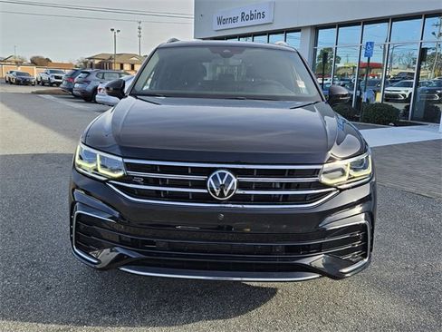 Used 2022 Volkswagen Tiguan SEL R-Line image 2
