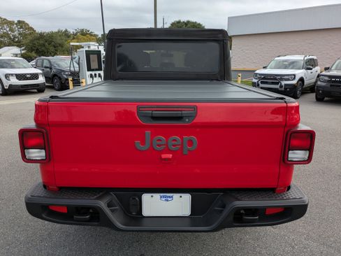 Used 2021 Jeep Gladiator Mojave image 4