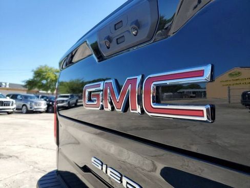 New 2026 GMC Sierra 1500 AT4 w/ AT4 Premium Package AWD/4WD image 7