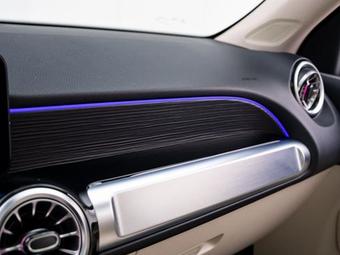 Certified 2023 Mercedes-Benz EQB 300 4MATIC w/ Exclusive Package image 35