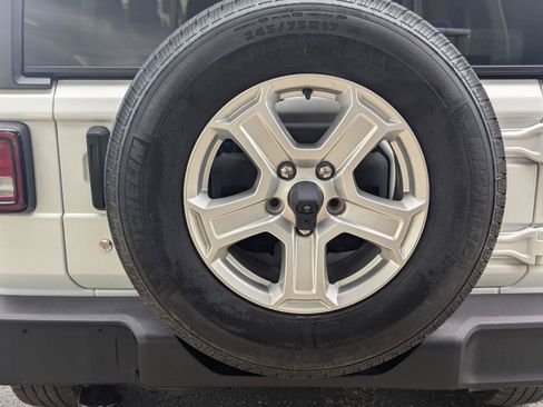 Used 2020 Jeep Wrangler Unlimited Sport S AWD/4WD image 40