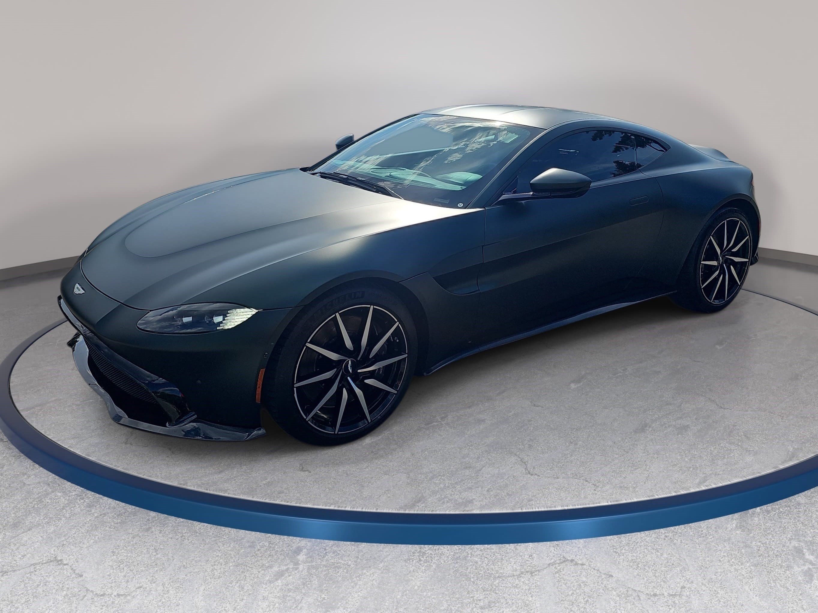Used 2019 Aston Martin V8 Vantage Coupe RWD image 1