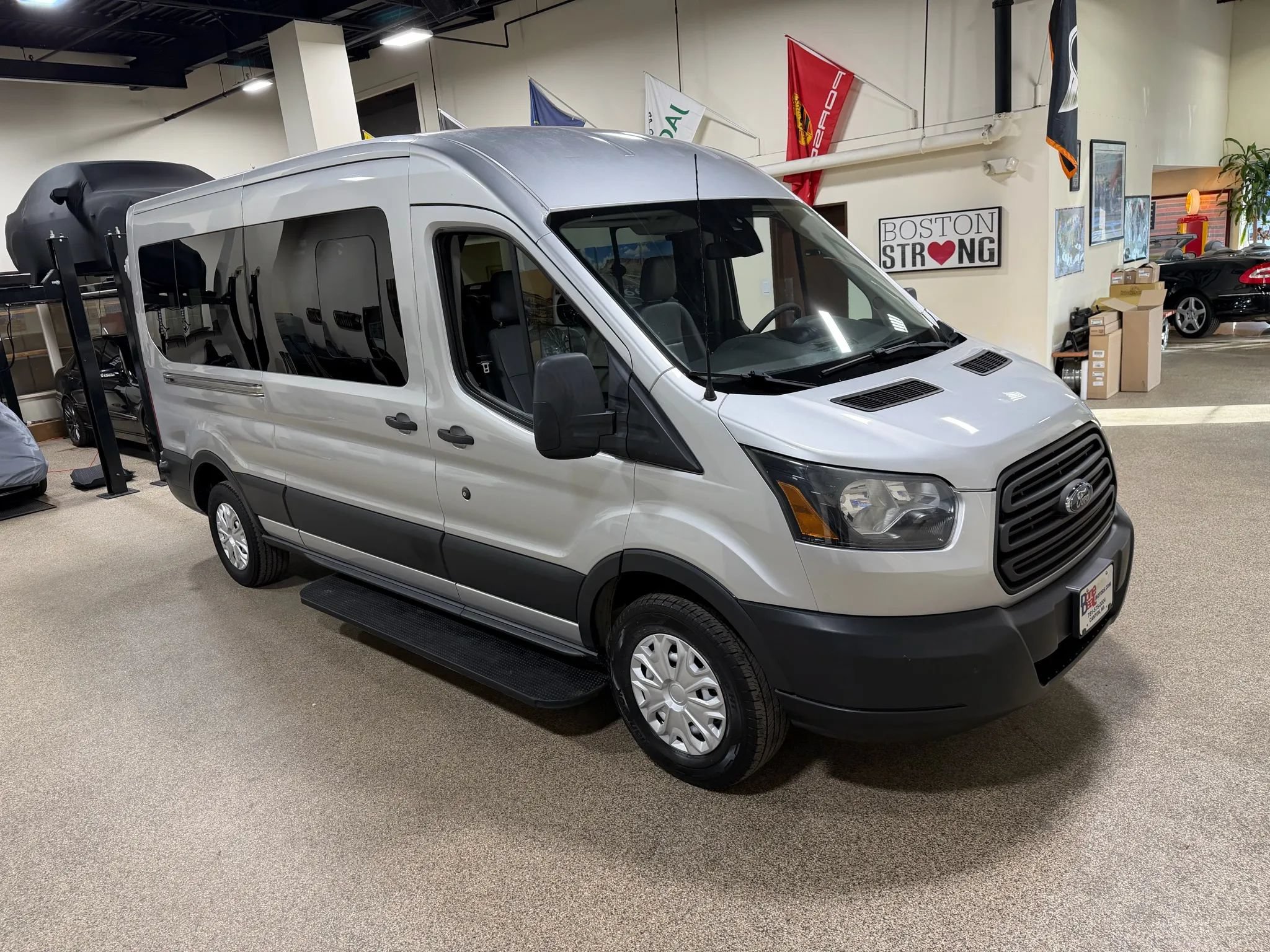 Used 2015 Ford Transit 250 148 Medium Roof RWD image 12