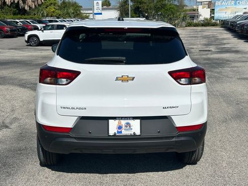 New 2026 Chevrolet TrailBlazer LS w/ LS Convenience Package FWD image 6
