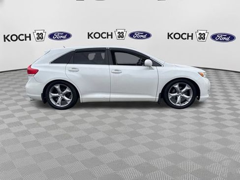 Used 2010 Toyota Venza AWD w/ Comfort Pkg image 9