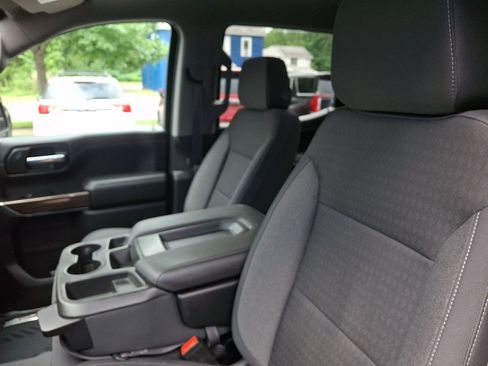 Used 2021 Chevrolet Silverado 1500 RST AWD/4WD image 14