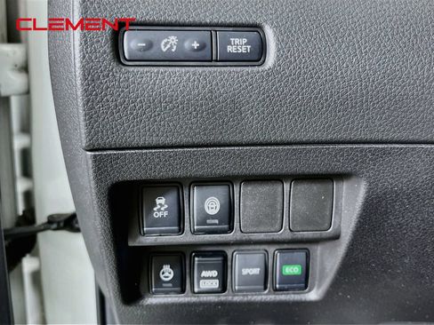 Used 2020 Nissan Rogue Sport SV w/ All-Weather Package AWD/4WD image 13