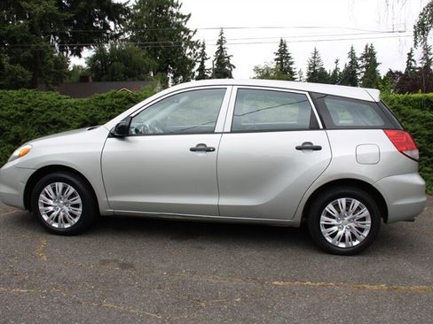Used 2003 Toyota Matrix FWD image 11