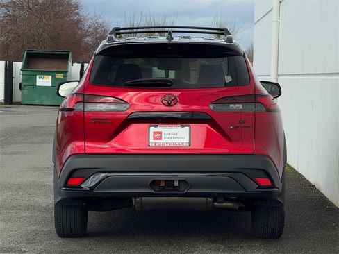 Certified 2025 Toyota Corolla Cross AWD Hybrid w/ Moonroof Package image 6
