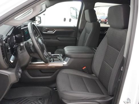 Used 2023 Chevrolet Silverado 1500 LT Trail Boss w/ Convenience Package II image 29