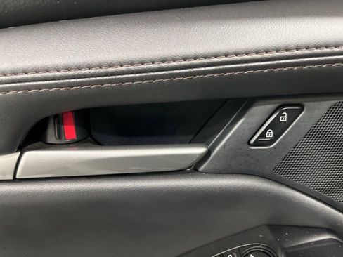 Used 2024 MAZDA MAZDA3 s image 12