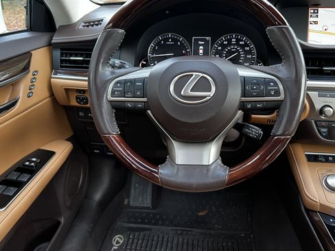 Used 2017 Lexus ES 350 image 35