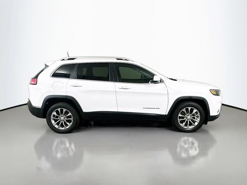Used 2021 Jeep Cherokee Latitude Lux w/ Comfort/Convenience Group FWD image 4