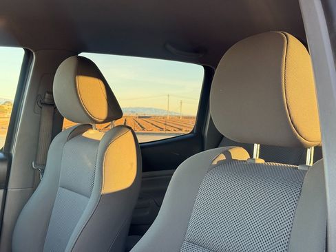 Used 2012 Toyota Tacoma 4x4 Double Cab image 29