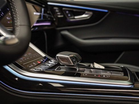 New 2026 Audi Q8 Prestige image 26