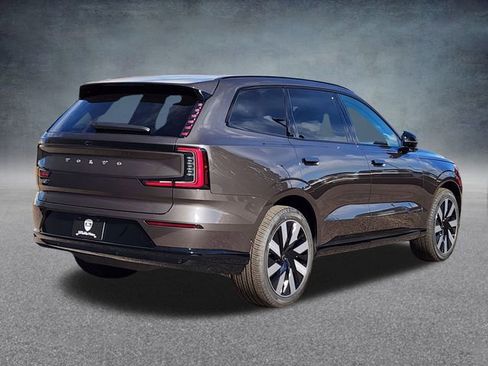 New 2025 Volvo EX90 Plus w/ Protection Package Premier image 3