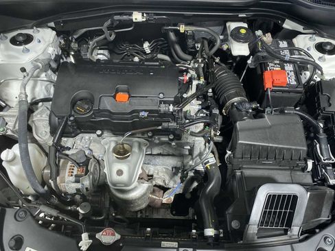 Used 2025 Honda HR-V Sport image 9