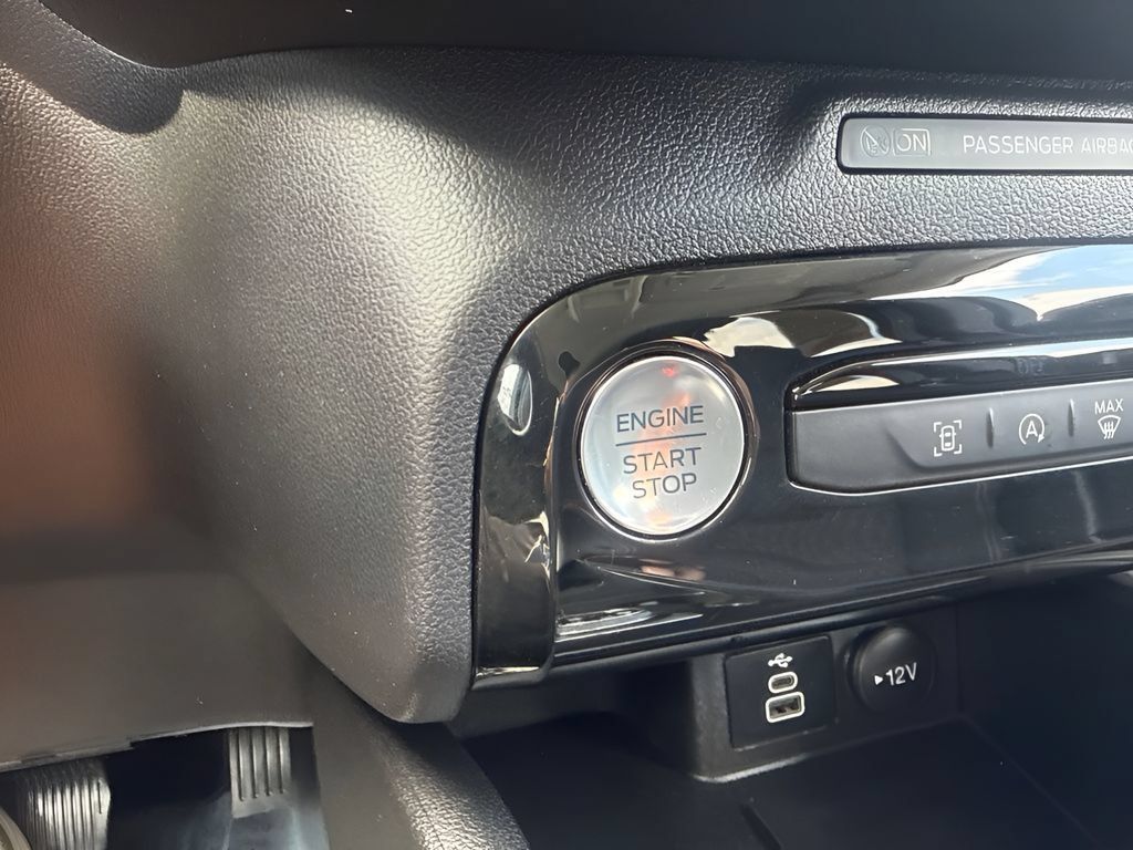 Used 2024 Ford Escape Active w/ Tech Pack #1 FWD image 17
