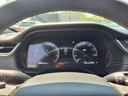 Certified 2025 Jeep Grand Cherokee L Laredo AWD/4WD image 21