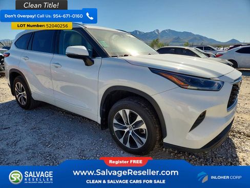 Used 2021 Toyota Highlander XLE AWD/4WD image 5