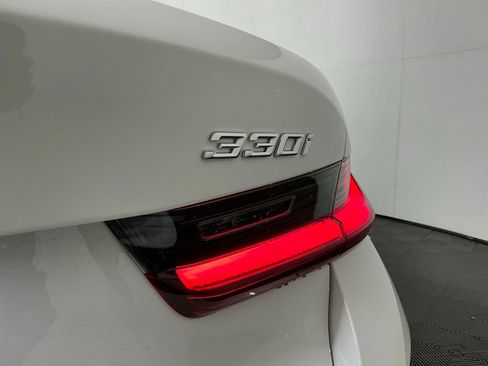 New 2026 BMW 330i Sedan w/ Premium Package RWD image 31