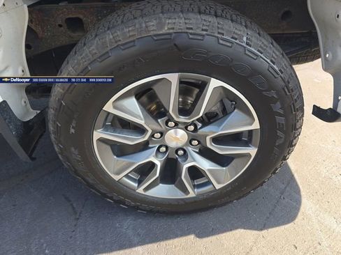 Used 2023 Chevrolet Silverado 1500 LT image 31