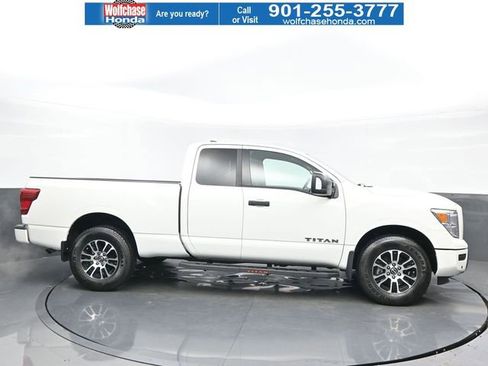 Used 2024 Nissan Titan SV w/ SV Utility Package image 7