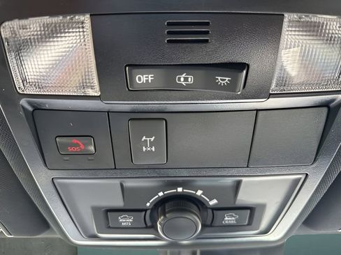 Used 2023 Toyota Tacoma TRD Off-Road AWD/4WD image 31