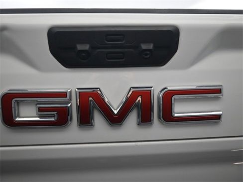 Used 2024 GMC Sierra 2500 SLT w/ SLT Convenience Package image 25