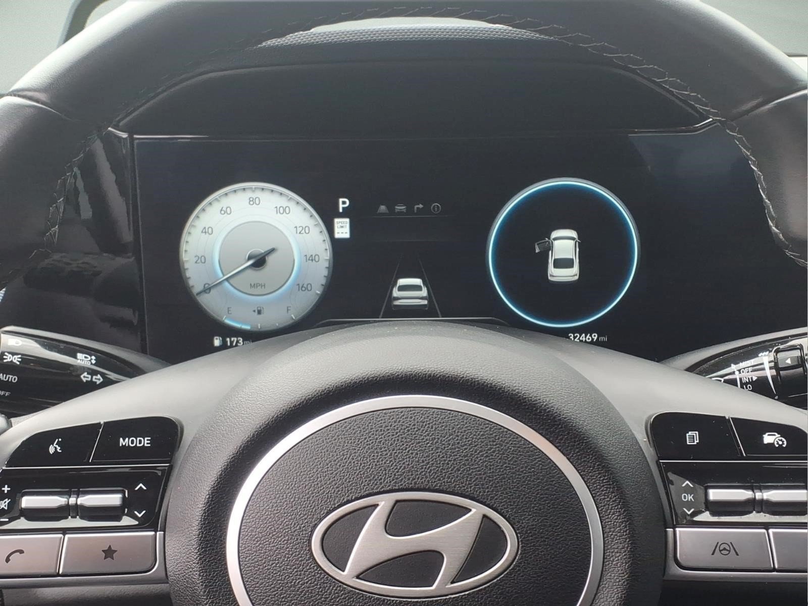 Used 2025 Hyundai Elantra Limited FWD image 20