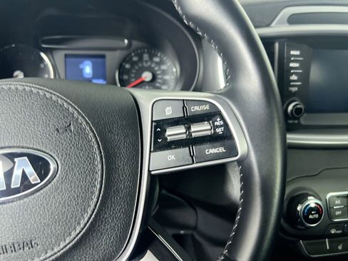 Used 2020 Kia Sorento LX w/ LX I4 Convenience Package FWD image 17