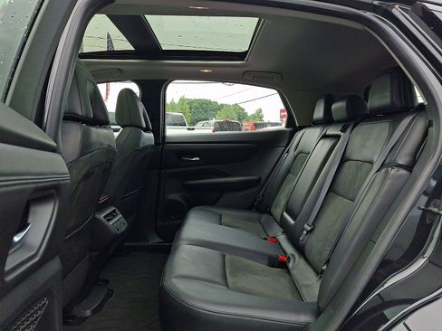 Used 2024 Nissan Ariya AWD image 11