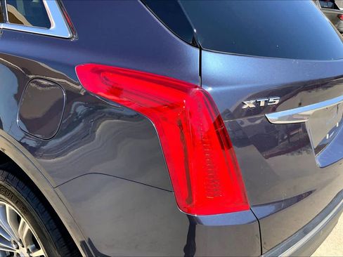 Used 2018 Cadillac XT5 Luxury w/ Driver Awareness Package image 28