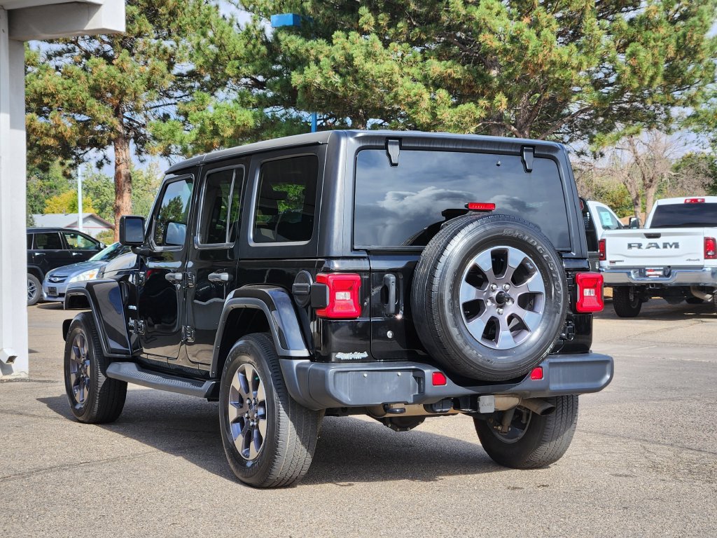 Used 2018 Jeep Wrangler Unlimited Sahara AWD/4WD image 3
