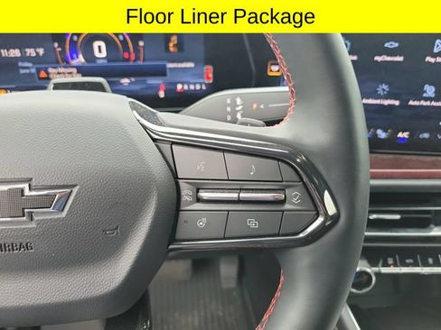 Used 2025 Chevrolet Traverse RS w/ LPO, Floor Liner Package AWD/4WD image 12