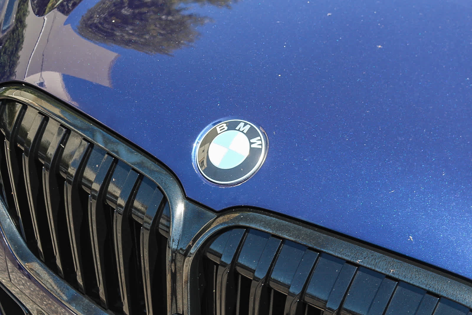 Used 2022 BMW M760i xDrive AWD/4WD image 9