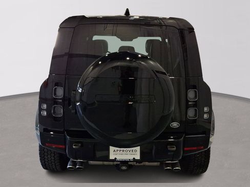 Certified 2023 Land Rover Defender 110 V8 image 3