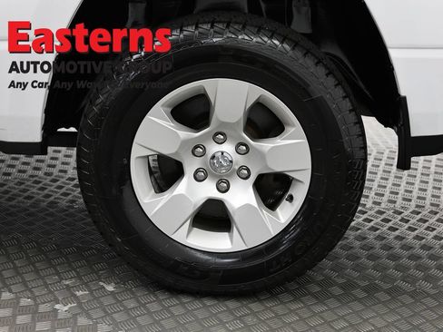 Used 2023 RAM 1500 Big Horn AWD/4WD image 34