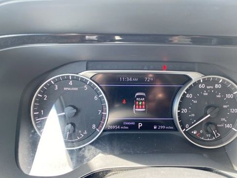 Used 2025 Nissan Pathfinder SV FWD image 24