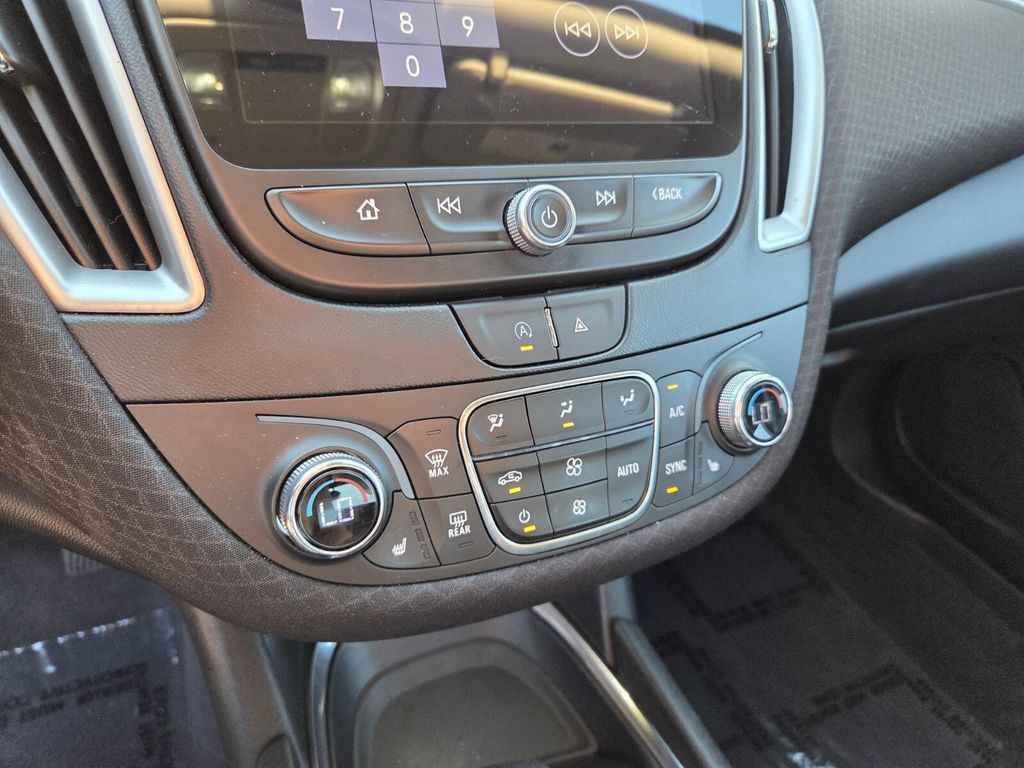 Used 2023 Chevrolet Malibu LT w/ Driver Confidence Package FWD image 27
